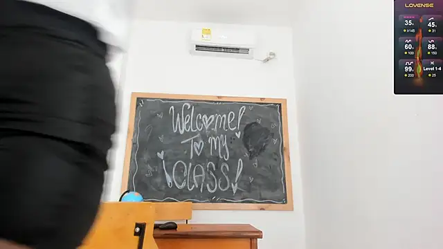 Ariella Ruiz online show from 11-28-25, 12:16