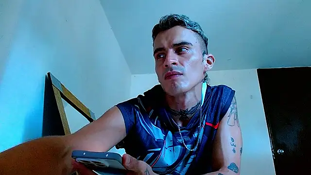 bray hotboy777 online show from 08-08-26, 06:26