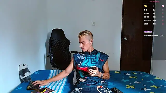 bray hotboy777 online show from 12-05-25, 02:15