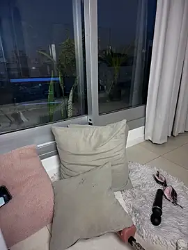 IvonneJoy online show from 02-25-26, 10:53