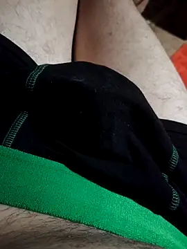 Snapshot of franko1987 chatting on 09-10-25, 03:05 franko1987 online show from 09-10-25, 03:05