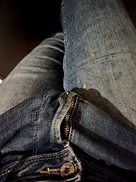 Snapshot of franko1987 chatting on 02-23-26, 05:30 franko1987 online show from 02-23-26, 05:30