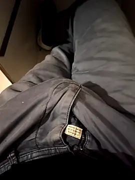 Snapshot of franko1987 chatting on 11-23-25, 04:22 franko1987 online show from 11-23-25, 04:22