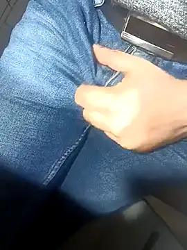 Snapshot of franko1987 chatting on 03-18-25, 11:22 franko1987 online show from 03-18-25, 11:22