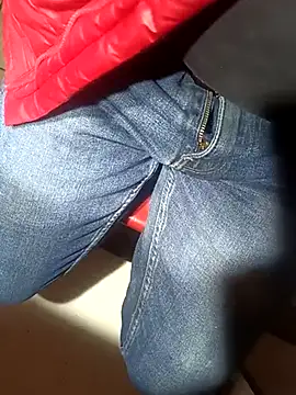 Snapshot of franko1987 chatting on 03-07-25, 02:34 franko1987 online show from 03-07-25, 02:34