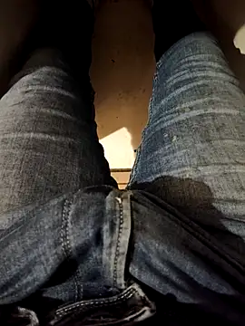 Snapshot of franko1987 chatting on 02-22-26, 05:54 franko1987 online show from 02-22-26, 05:54