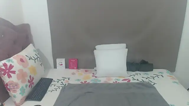 kimberlyjamexxx online show from 06-07-26, 03:01