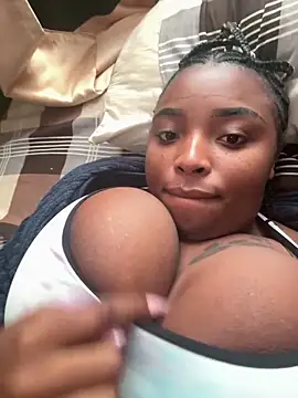 Snapshot of Savage_baby chatting on 06-18-26, 10:31 Savage baby online show from 06-18-26, 10:31
