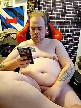 Snapshot of PupW0lfy chatting on 02-25-25, 03:20 PupW0lfy online show from 02-25-25, 03:20