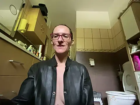 Milky hairy mommy online show from 04-23-26, 12:40