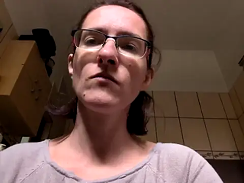 Milky hairy mommy online show from 10-21-25, 08:14