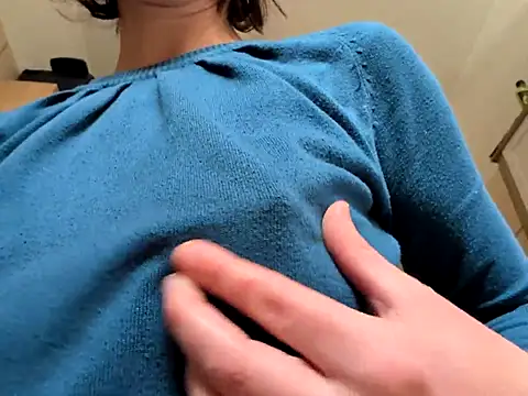 Milky hairy mommy online show from 10-02-25, 08:50