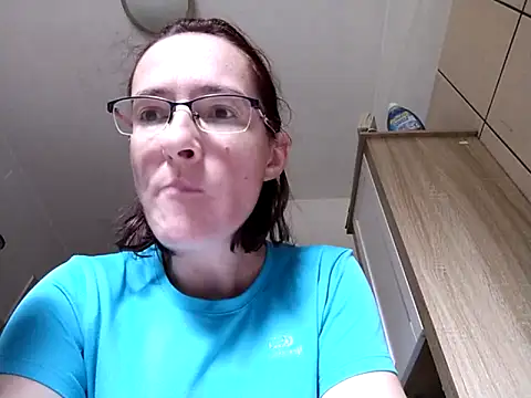 Milky hairy mommy online show from 10-09-25, 08:26