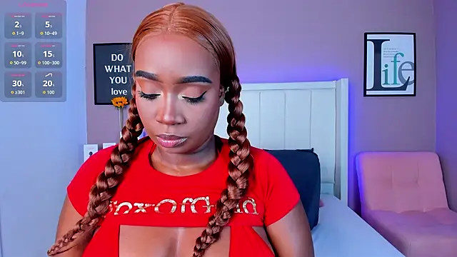 Britanymooree online show from 09-24-25, 07:42