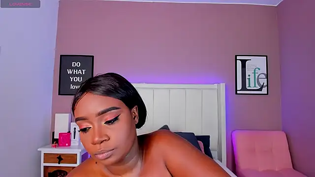 Britanymooree online show from 11-05-25, 07:28