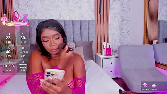 Britanymooree online show from 02-11-26, 07:36