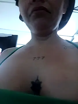 Magica lorena online show from 10-12-25, 12:17