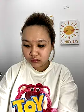 Odette68 online show from 12-18-25, 05:45