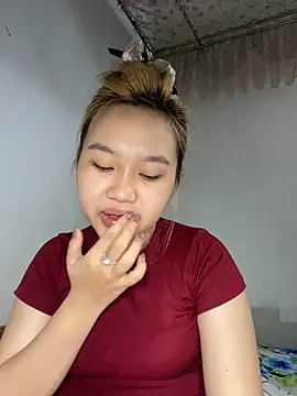 Odette68 online show from 05-21-26, 11:57