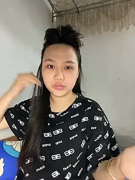 Snapshot of Odette68 chatting on 07-17-26, 05:59 Odette68 online show from 07-17-26, 05:59