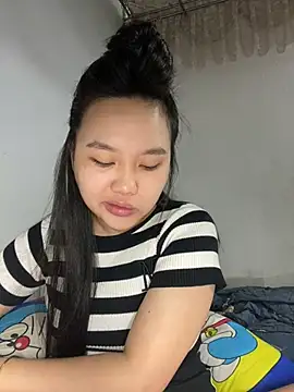 Snapshot of Odette68 chatting on 07-10-26, 03:39 Odette68 online show from 07-10-26, 03:39