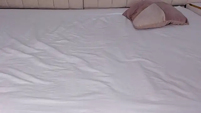 Littleolivia  online show from 03-19-25, 12:56