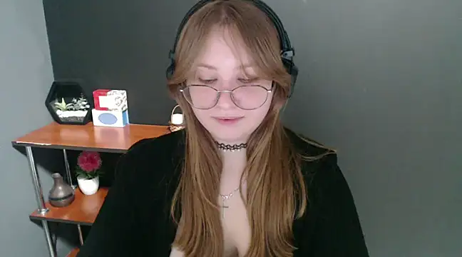 Snapshot of lady_minx chatting on 01-30-25, 10:29 lady minx online show from 01-30-25, 10:29