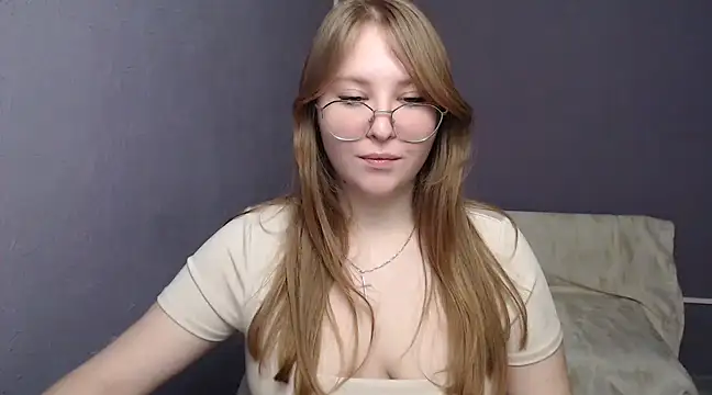 Snapshot of lady_minx chatting on 03-18-25, 10:50 lady minx online show from 03-18-25, 10:50