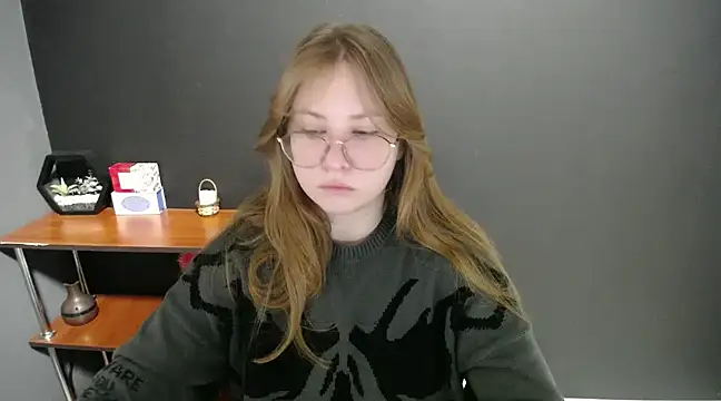 Snapshot of lady_minx chatting on 02-10-25, 07:15 lady minx online show from 02-10-25, 07:15