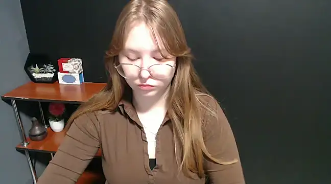 Snapshot of lady_minx chatting on 01-28-25, 07:22 lady minx online show from 01-28-25, 07:22