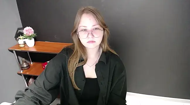 Snapshot of lady_minx chatting on 02-26-25, 07:23 lady minx online show from 02-26-25, 07:23
