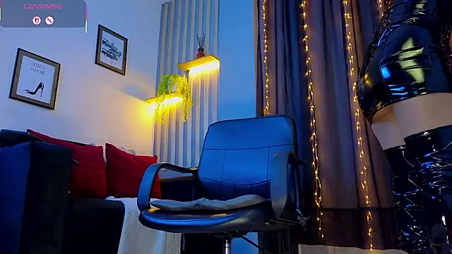 selena rogue online show from 02-12-26, 11:43