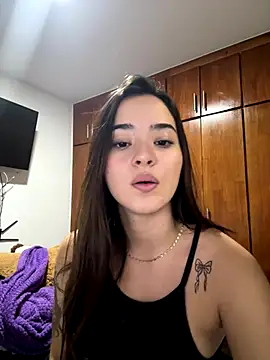 Veronica isaza   online show from 01-08-26, 04:07