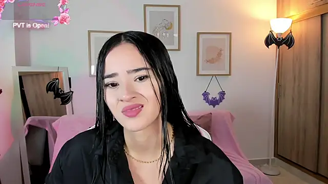 Veronica isaza   online show from 10-15-25, 01:19