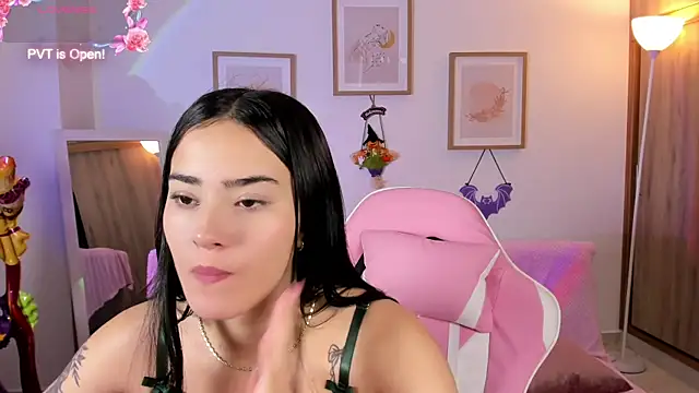 Veronica isaza   online show from 10-23-25, 12:37