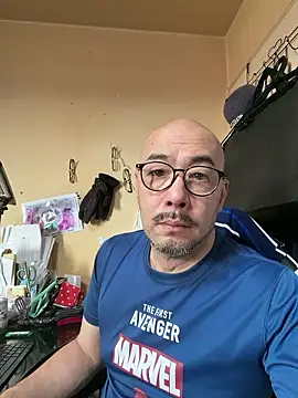 tsugu1105 online show from 06-11-26, 10:40