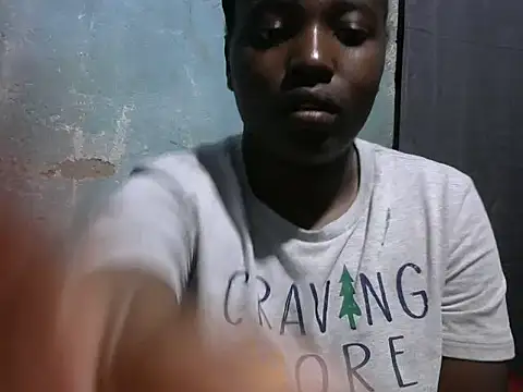 Snapshot of sweet_gal01 chatting on 10-11-25, 07:04 sweet gal01 online show from 10-11-25, 07:04