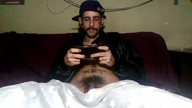 Snapshot of sellvageria chatting on 07-11-26, 01:28 sellvageria online show from 07-11-26, 01:28