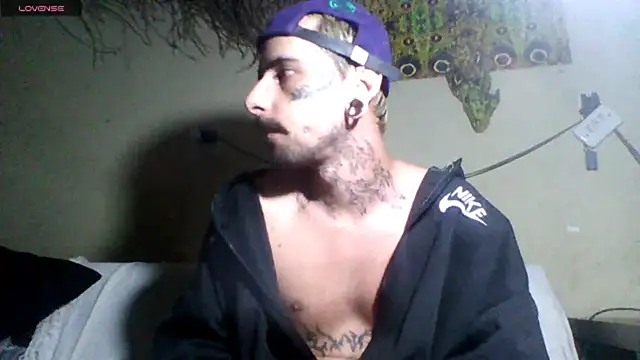 Snapshot of sellvageria chatting on 07-03-26, 11:00 sellvageria online show from 07-03-26, 11:00