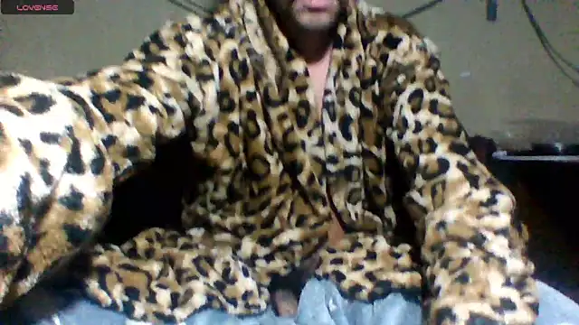 Snapshot of sellvageria chatting on 07-16-26, 01:24 sellvageria online show from 07-16-26, 01:24