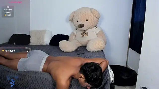 LittleParker online show from 05-11-26, 02:45