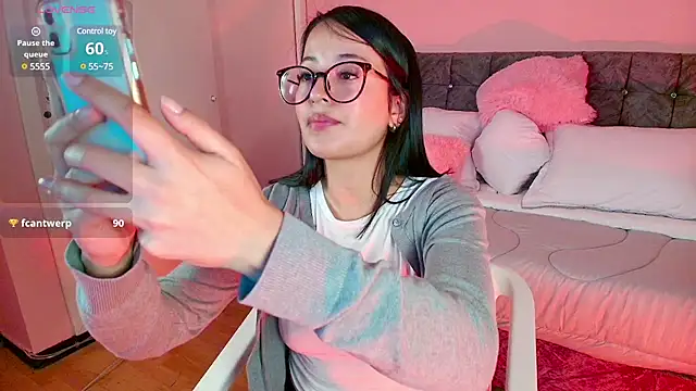 Snapshot of lovely__martina chatting on 03-18-25, 06:06 lovely  martina online show from 03-18-25, 06:06