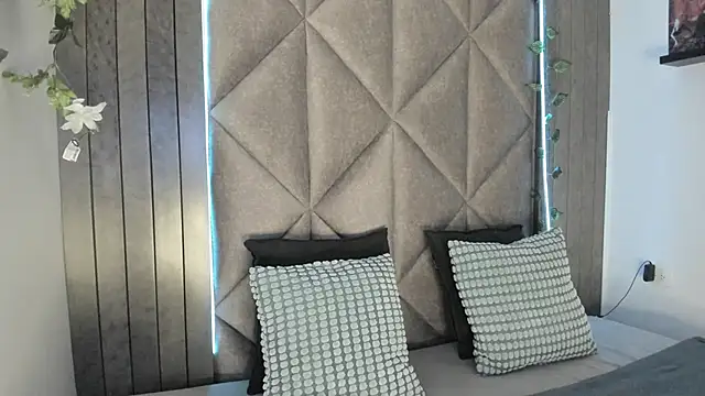 AbbyWathson online show from 10-13-25, 07:59