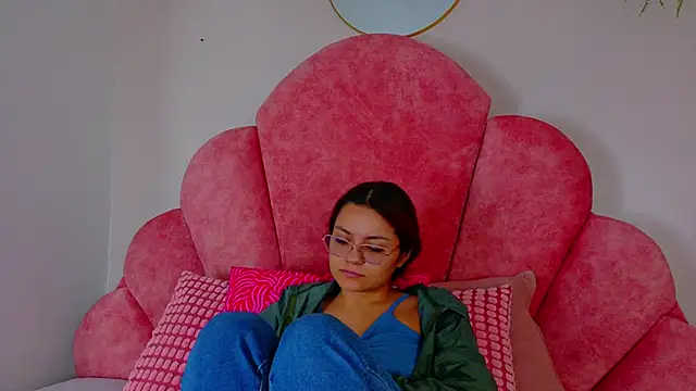 AbbyWathson online show from 09-27-25, 07:42