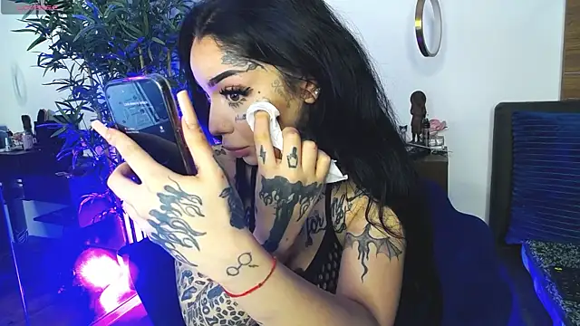 CreamyInkky  online show from 04-07-26, 04:58