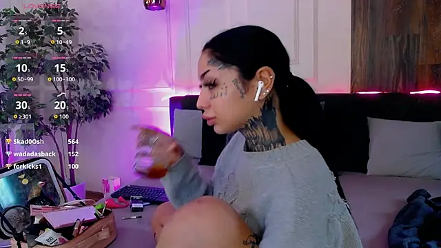 CreamyInkky  online show from 11-09-25, 07:01