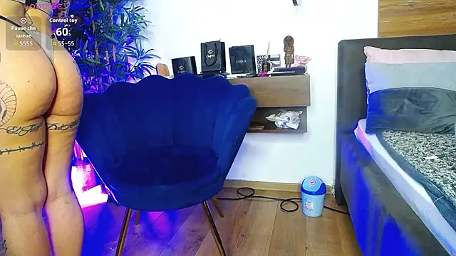 CreamyInkky  online show from 03-01-26, 06:13