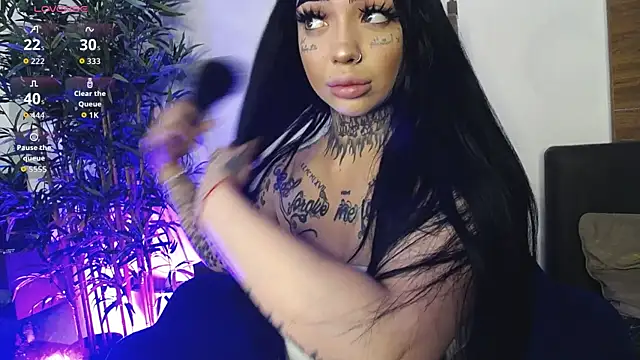 CreamyInkky  online show from 04-18-26, 07:22