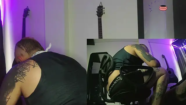 Snapshot of darkclothes chatting on 12-30-24, 09:08 darkclothes online show from 12-30-24, 09:08