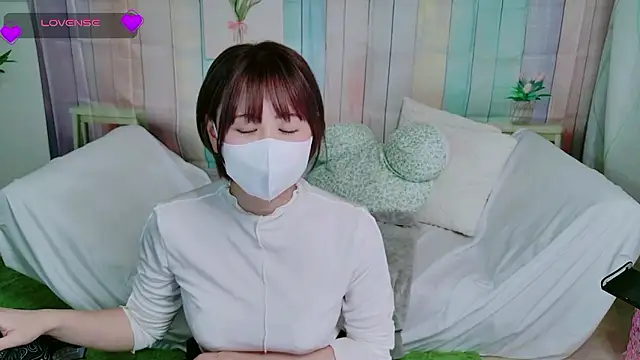 Snapshot of SERA-xx- chatting on 10-04-25, 05:20 SERA-xx- online show from 10-04-25, 05:20